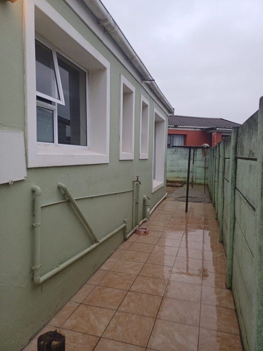 3 Bedroom Property for Sale in Groenheuwel Western Cape